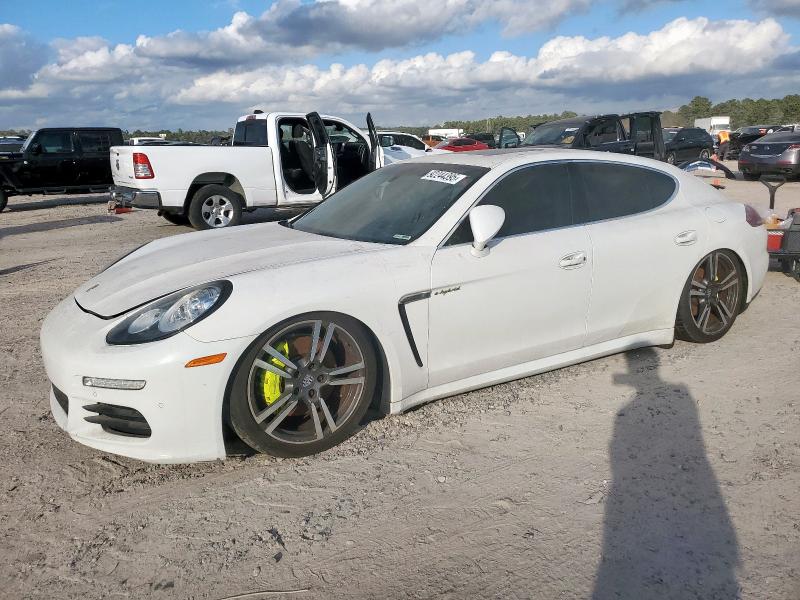 2014 PORSCHE PANAMERA