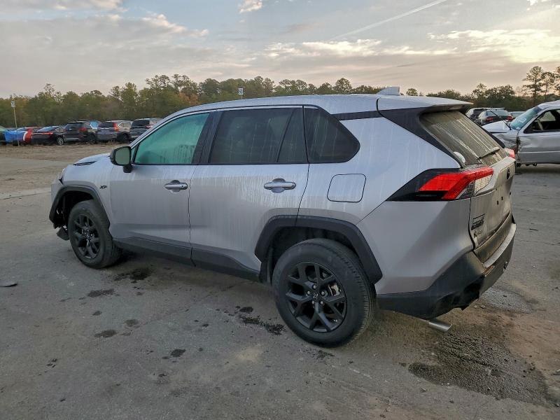 Photo 2 from auction – 2024 TOYOTA RAV4 LE with VIN 2T3H1RFV3RC287013