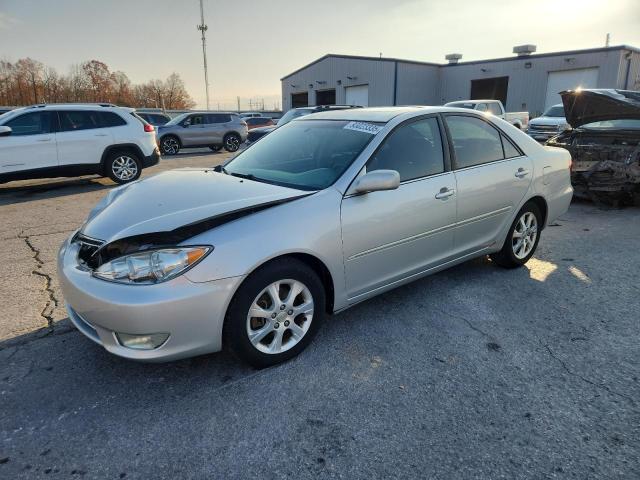 TOYOTA CAMRY LE 2005 with VIN 4T1BF30K55U110855 - Photo from auction