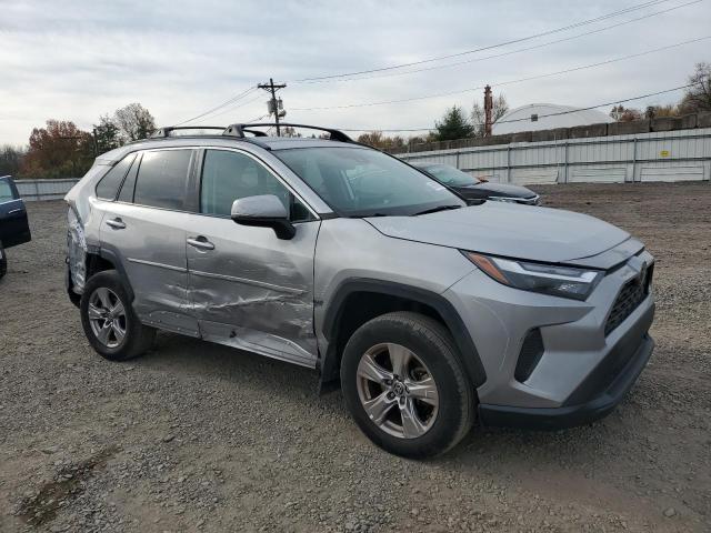 Photo 4 from auction – 2023 TOYOTA RAV4 XLE with VIN 2T3P1RFV0PC334037