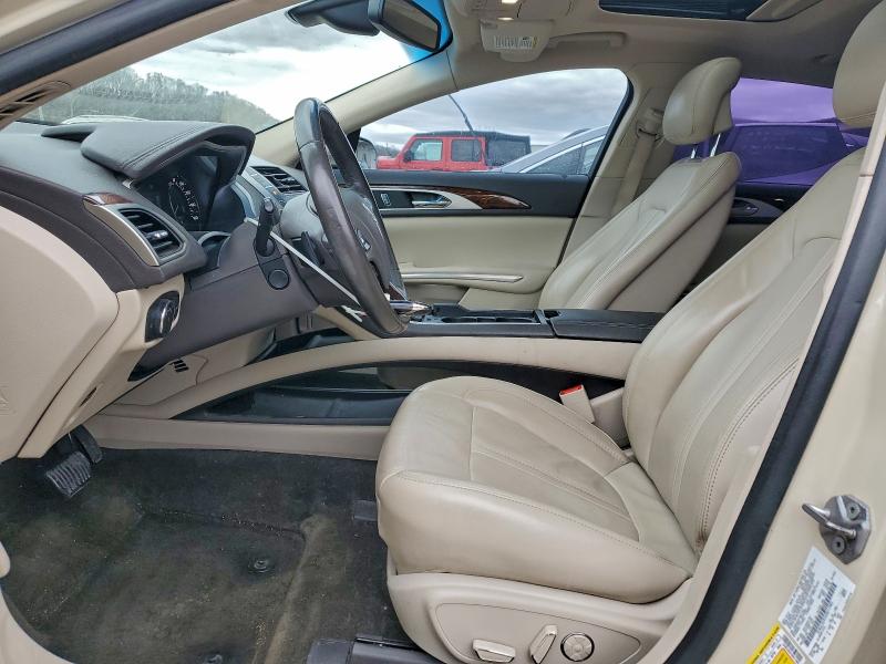 Photo 7 from auction – 2016 LINCOLN MKZ with VIN 3LN6L2G91GR611985