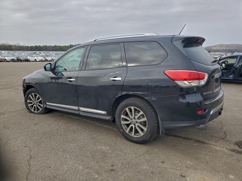 Photo 2 from auction – 2016 NISSAN PATHFINDER with VIN 5N1AR2MN3GC667841