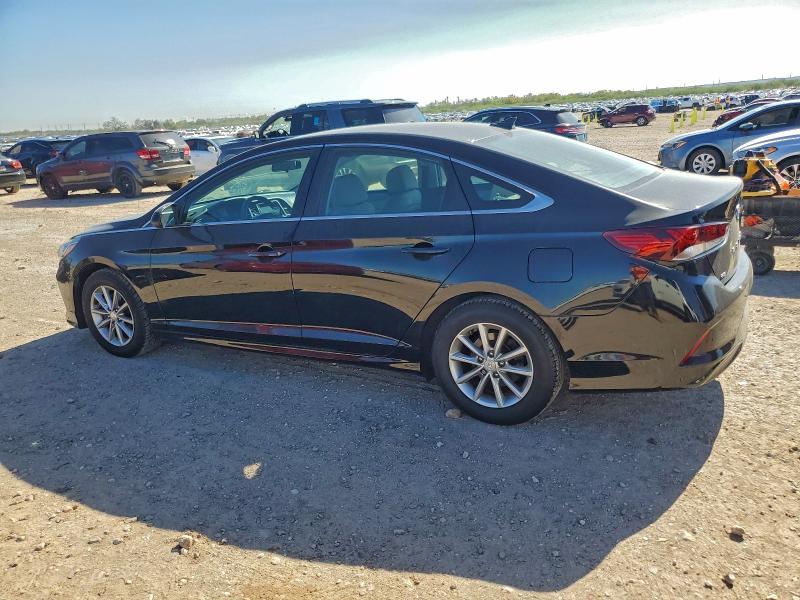 Photo 2 from auction – 2018 HYUNDAI SONATA SE with VIN 5NPE24AF2JH671880