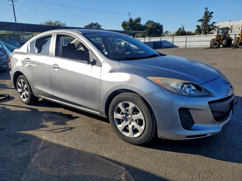 Photo 4 from auction – 2013 MAZDA 3 I with VIN JM1BL1TG6D1844588