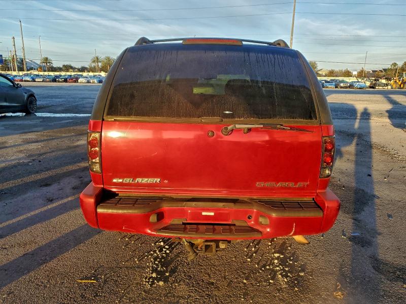 Photo 6 from auction – 2002 CHEVROLET BLAZER with VIN 1GNDT13W22K205977