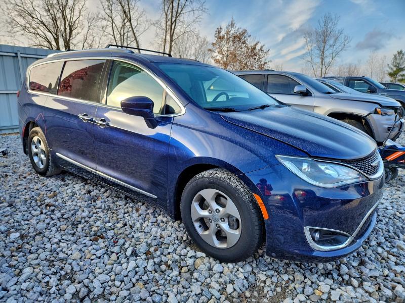 Photo 4 from auction – 2017 CHRYSLER PACIFICA T with VIN 2C4RC1EG4HR647805