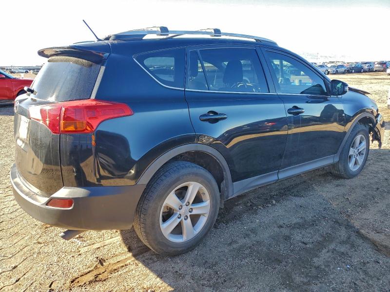 Photo 3 from auction – 2014 TOYOTA RAV4 XLE with VIN 2T3WFREV3EW126650