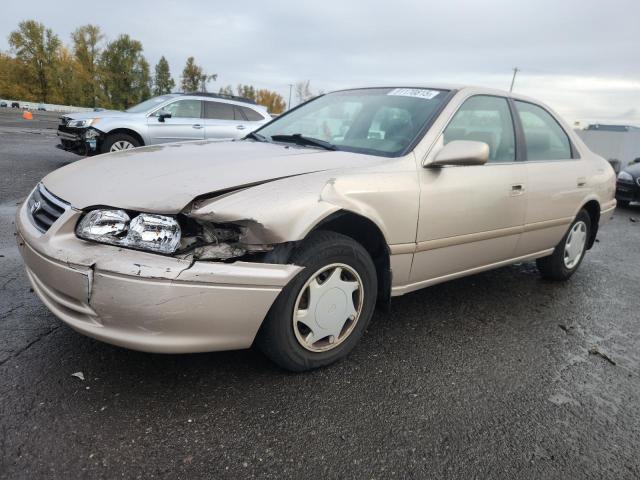 TOYOTA CAMRY CE 2000 with VIN 4T1BG22K4YU652084 - Photo from auction