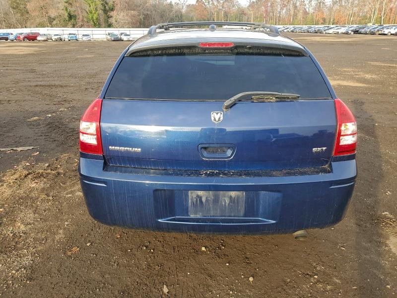 Photo 6 from auction – 2005 DODGE MAGNUM SXT with VIN 2D4FV48V25H123887
