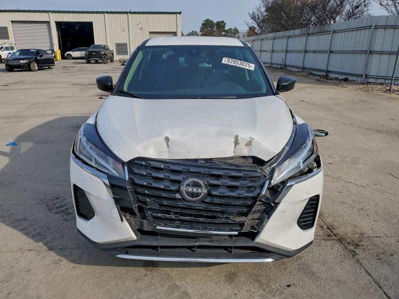 Photo 5 from auction – 2023 NISSAN KICKS S with VIN 3N1CP5BV3PL571402