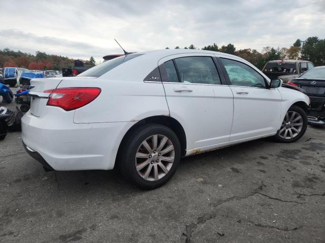 Photo 3 from auction – 2013 CHRYSLER 200 LX with VIN 1C3CCBAB3DN651104