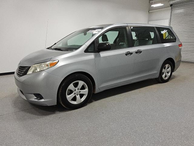 TOYOTA SIENNA 2014 with VIN 5TDZK3DC0ES521084 - Photo from auction