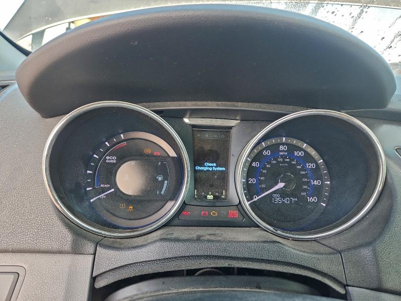Photo 9 from auction – 2014 HYUNDAI SONATA with VIN KMHEC4A40EA102854