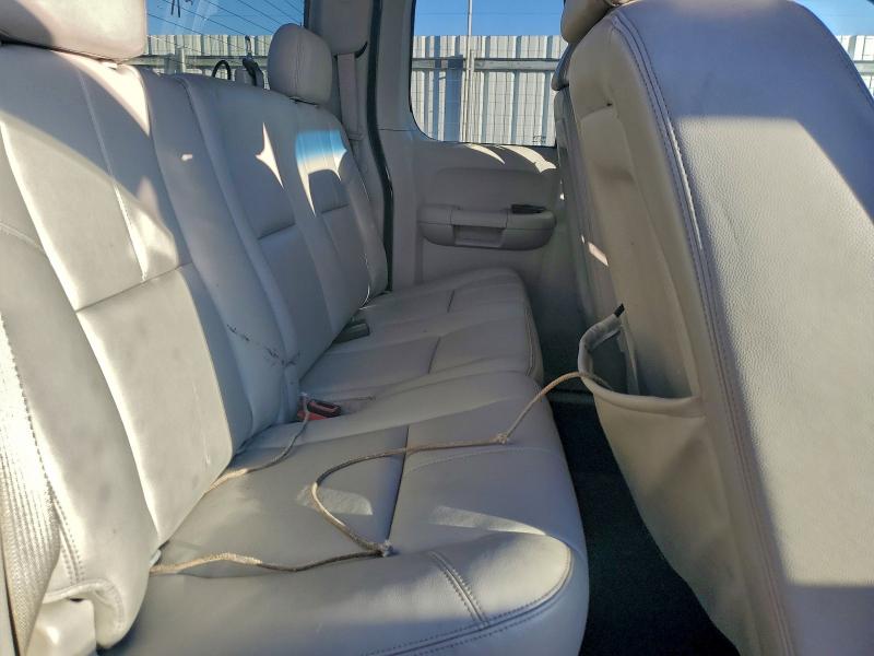 Photo 10 from auction – 2008 CHEVROLET SILVERADO with VIN 1GCEK19J88Z180966