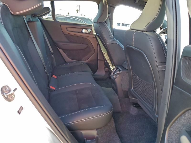 Photo 11 from auction – 2023 VOLVO C40 with VIN YV4ED3GL7P2055018
