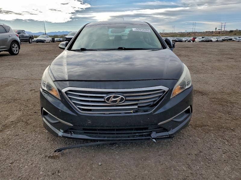 Photo 5 from auction – 2017 HYUNDAI SONATA SE with VIN 5NPE24AF9HH521887