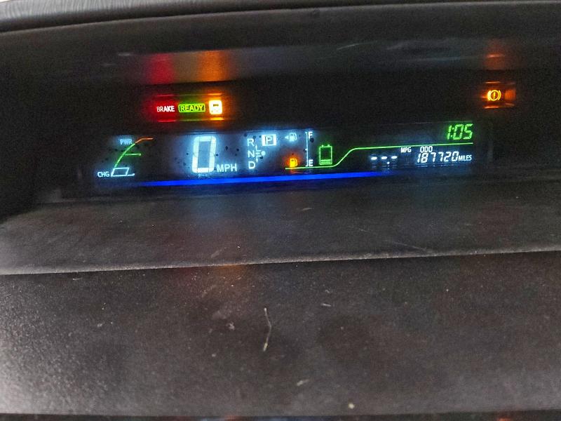 Photo 9 from auction – 2014 TOYOTA PRIUS V with VIN JTDZN3EU9E3334328