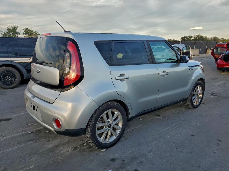 Photo 3 from auction – 2017 KIA SOUL + with VIN KNDJP3A50H7478420