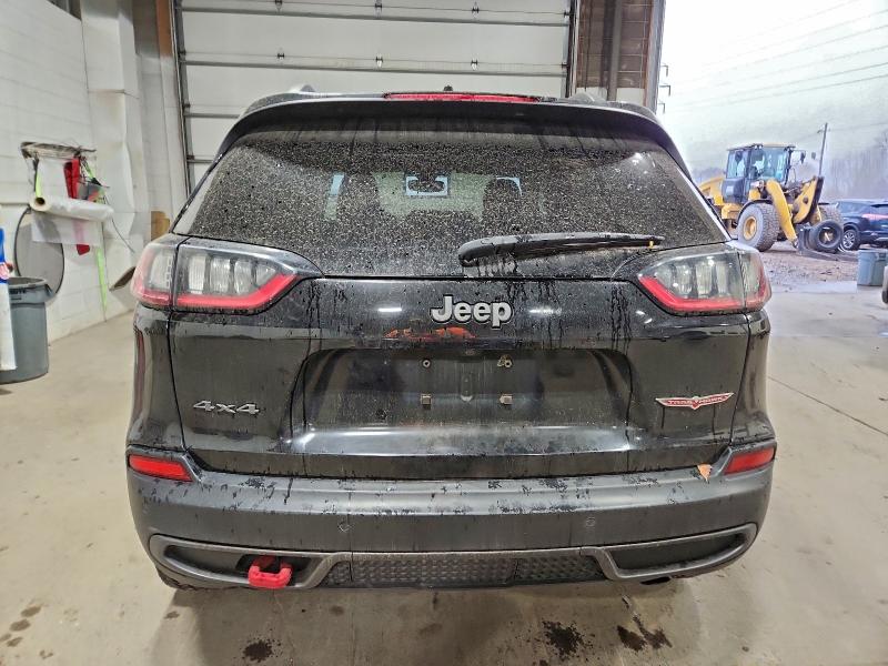 Photo 6 from auction – 2019 JEEP CHEROKEE T with VIN 1C4PJMBX5KD483610