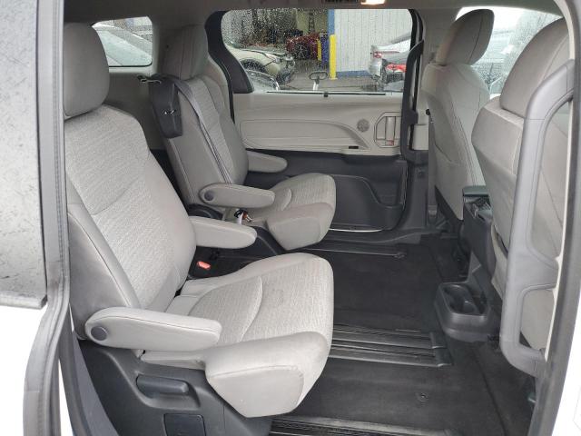 Photo 11 from auction – 2024 TOYOTA SIENNA with VIN 5TDBRKEC6RS201554