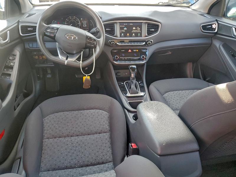 Photo 8 from auction – 2017 HYUNDAI IONIQ BLUE with VIN KMHC65LC9HU031908