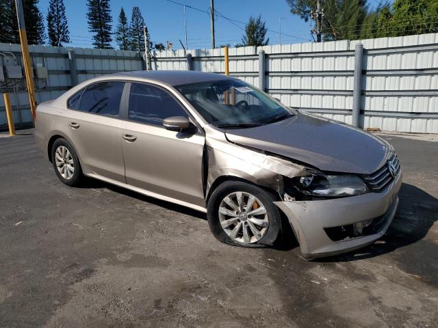 Photo 4 from auction – 2015 VOLKSWAGEN PASSAT S with VIN 1VWAS7A32FC021405