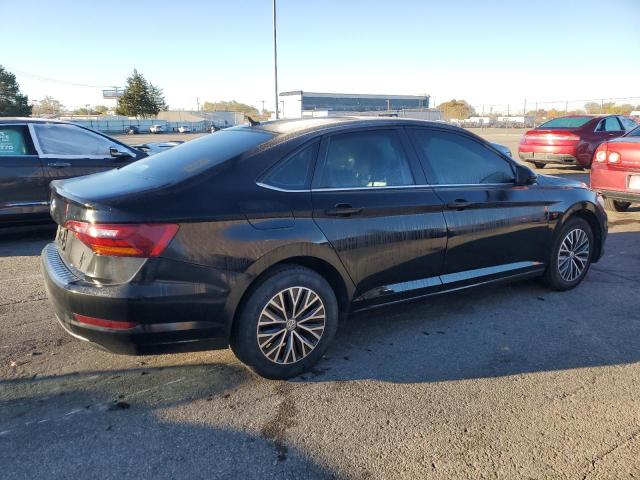 Photo 3 from auction – 2019 VOLKSWAGEN JETTA with VIN 3VWCB7BU5KM192352