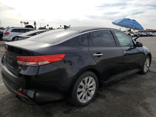 Photo 3 from auction – 2018 KIA OPTIMA with VIN 5XXGU4L36JG214720