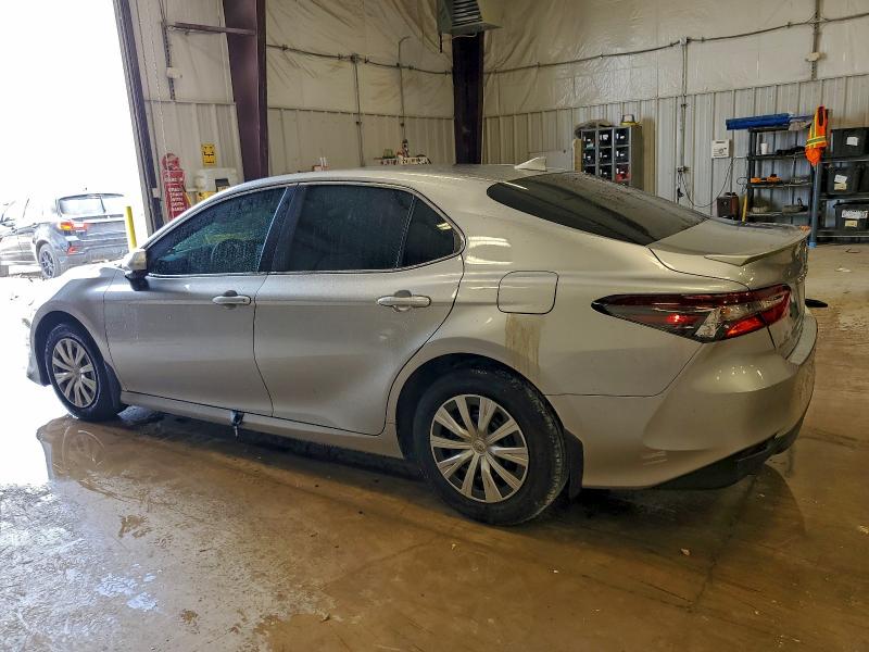 Photo 2 from auction – 2023 TOYOTA CAMRY LE with VIN 4T1C31AK5PU604829