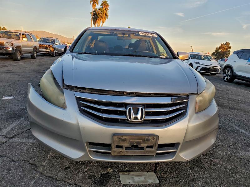 Photo 5 from auction – 2011 HONDA ACCORD LX with VIN 1HGCP2F32BA006824