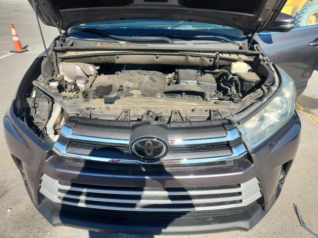 Photo 12 from auction – 2017 TOYOTA HIGHLANDER with VIN 5TDKZRFH2HS509077