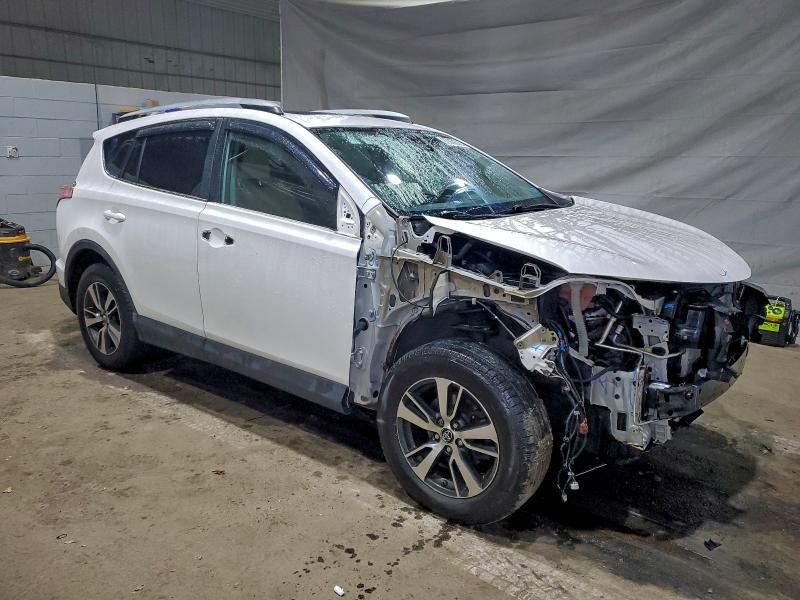 Photo 4 from auction – 2016 TOYOTA RAV4 XLE with VIN 2T3RFREV1GW456478