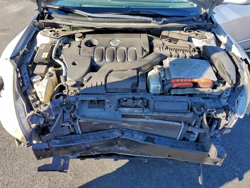 Photo 11 from auction – 2009 NISSAN ALTIMA with VIN 1N4CL21E39C175533