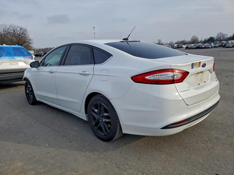 Photo 2 from auction – 2016 FORD FUSION with VIN 3FA6P0HD2GR401871