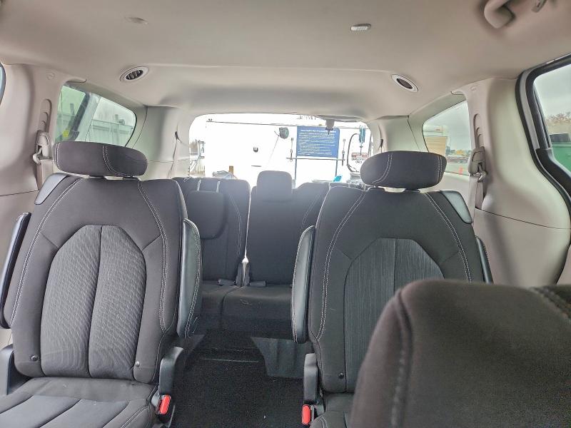 Photo 10 from auction – 2023 CHRYSLER VOYAGER LX with VIN 2C4RC1CG6PR602530