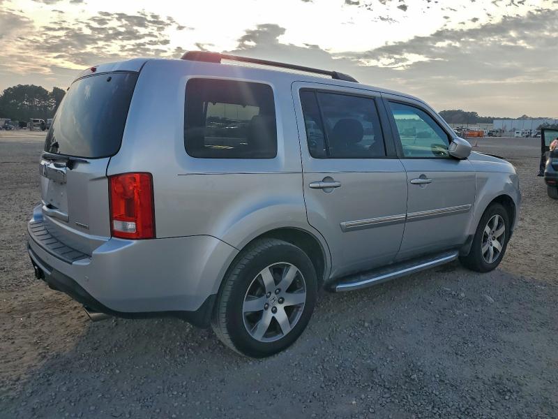 Photo 3 from auction – 2012 HONDA PILOT TOUR with VIN 5FNYF3H99CB024566