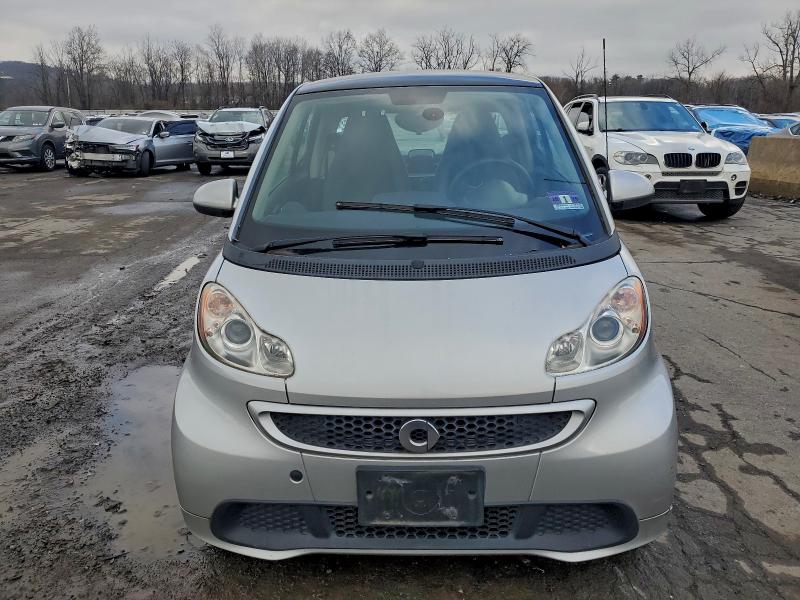 Photo 5 from auction – 2013 SMART FORTWO PUR with VIN WMEEJ3BA3DK669739