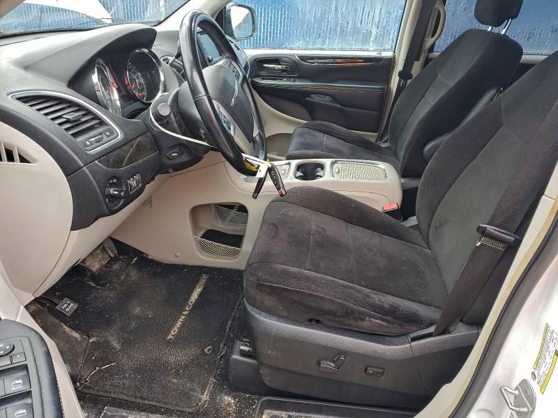 Photo 7 from auction – 2014 CHRYSLER TOWN & COU with VIN 2C4RC1BGXER116592