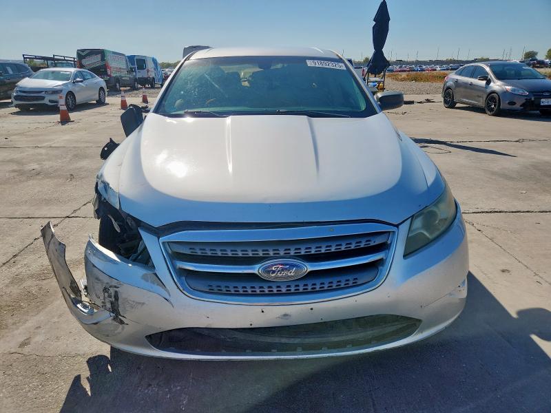 Photo 5 from auction – 2010 FORD TAURUS SE with VIN 1FAHP2DW7AG121003