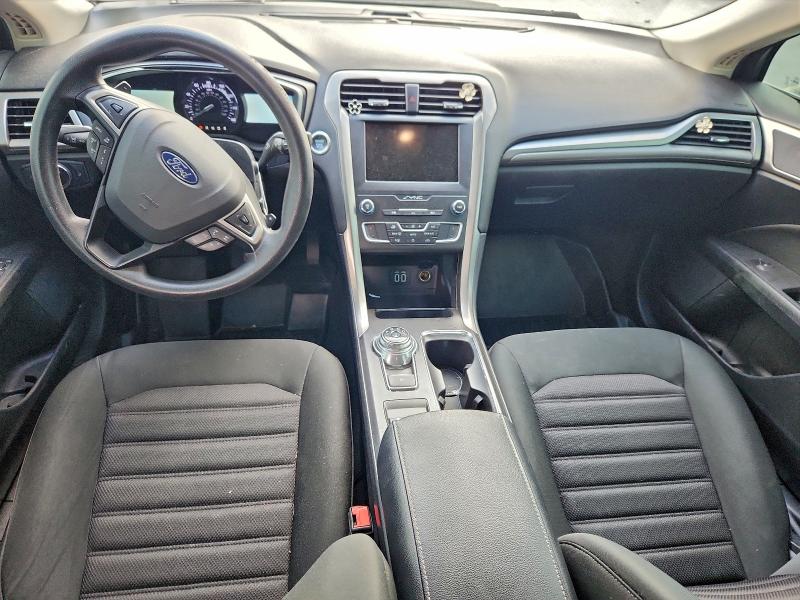 Photo 8 from auction – 2019 FORD FUSION SE with VIN 3FA6P0HDXKR102167