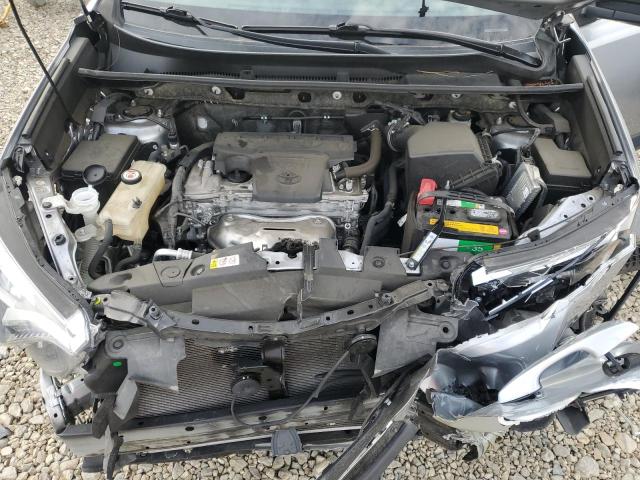 Photo 12 from auction – 2018 TOYOTA RAV4 SE with VIN JTMJFREV2JJ232333