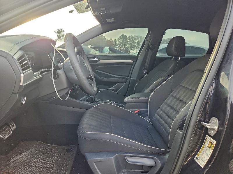 Photo 7 from auction – 2023 VOLKSWAGEN JETTA with VIN 3VWBM7BU8PM043074