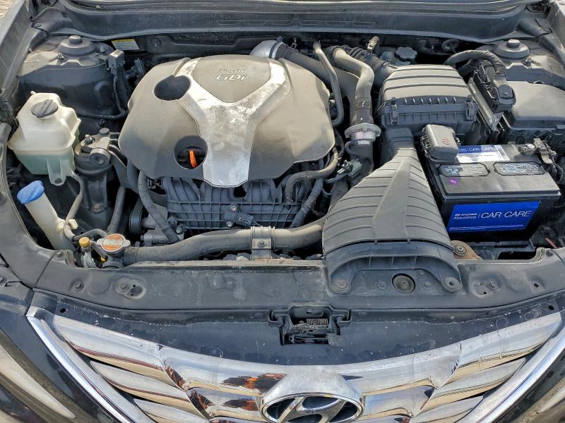 Photo 11 from auction – 2012 HYUNDAI SONATA SE with VIN 5NPEC4ABXCH402393