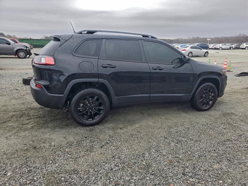 Photo 3 from auction – 2023 JEEP CHEROKEE A with VIN 1C4PJMMB5PD112245