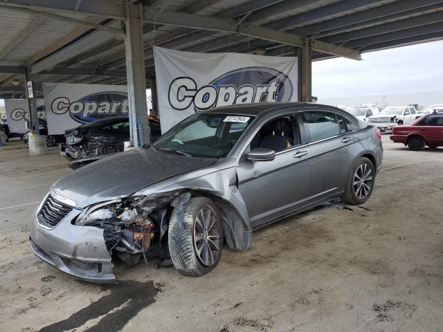 CHRYSLER 200 TOURIN 2013 with VIN 1C3CCBBB8DN584739 - Photo from auction