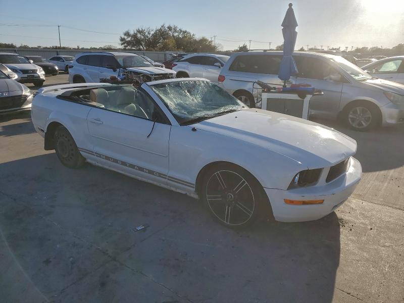 Photo 4 from auction – 2005 FORD MUSTANG with VIN 1ZVFT84N355215790