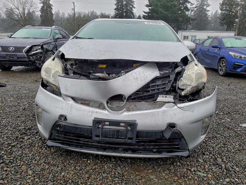 Photo 5 from auction – 2014 TOYOTA PRIUS with VIN JTDKN3DU3E1751734