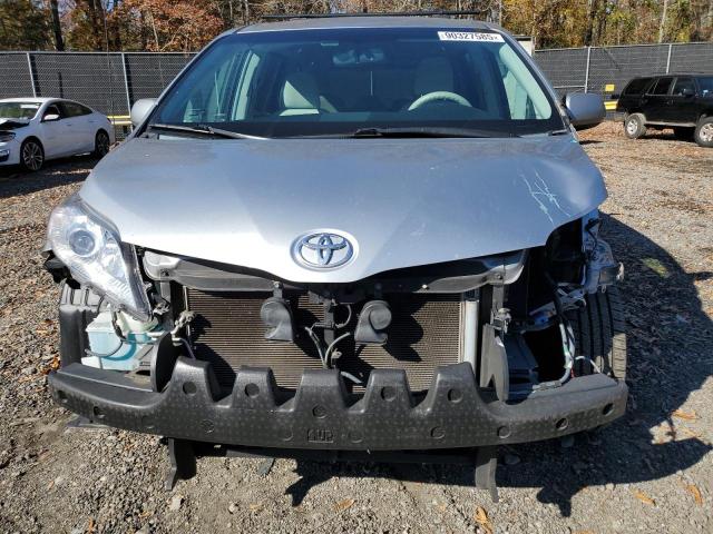 Photo 5 from auction – 2014 TOYOTA SIENNA LE with VIN 5TDKK3DC2ES492320