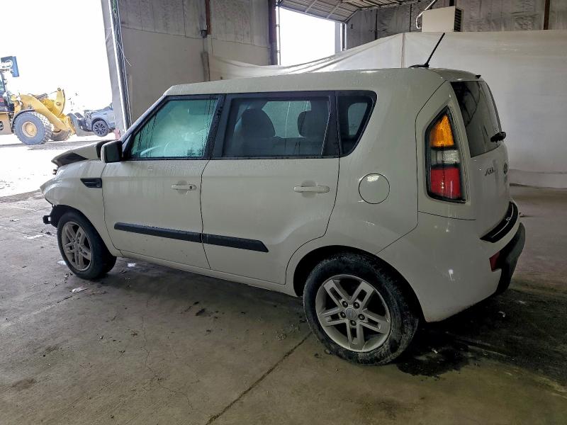 Photo 2 from auction – 2011 KIA SOUL + with VIN KNDJT2A23B7330121