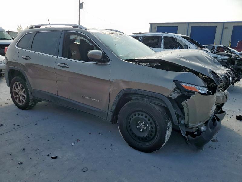 Photo 4 from auction – 2017 JEEP CHEROKEE L with VIN 1C4PJLCB4HW608381